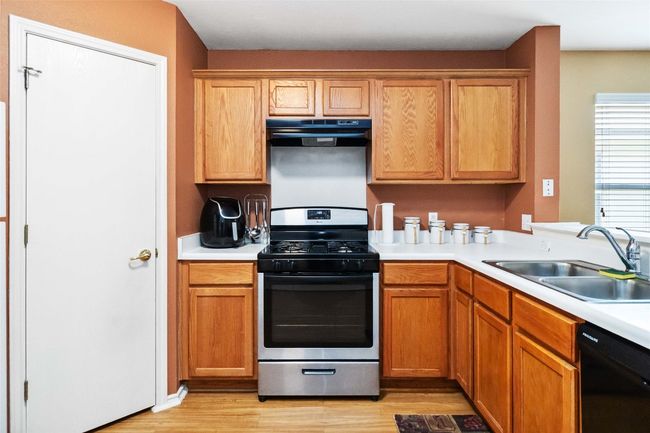 1114 Emmitt Run, House other with 3 bedrooms, 2 bathrooms and null parking in Austin TX | Image 11