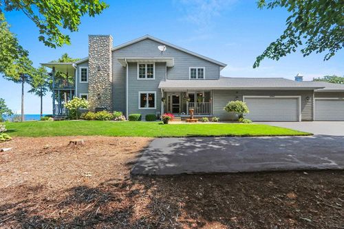 a-5299 Sunset Bluff Drive, GREEN BAY, WI, 54311 | Card Image