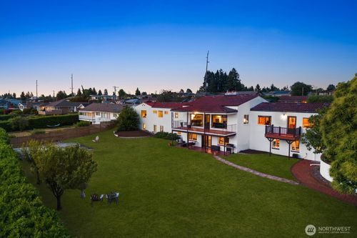 1736 S Jackson Ave, Tacoma, WA, 98465-1322 | Card Image