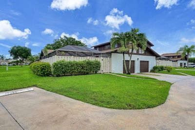 A - 9568 Boca Gardens Parkway, Townhouse with 3 bedrooms, 3 bathrooms and null parking in Boca Raton FL | Image 3