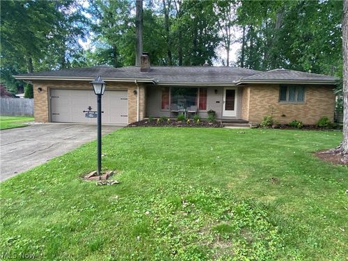46 Gillian Ln, Youngstown, OH, 44511-3550 | Card Image