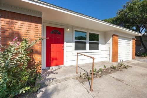 103 Hillcrest St, Sanger, TX, 76266-5516 | Card Image