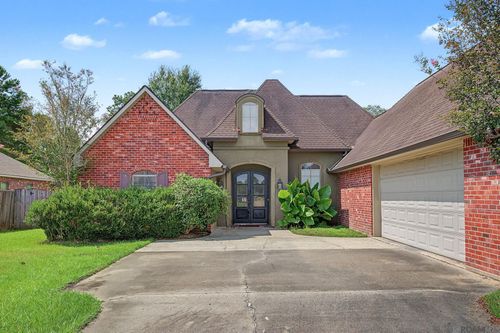 13860 Cobblestone Dr, Denham Springs, LA, 70726-7678 | Card Image