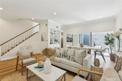 apt-b-1304 12th St, Manhattan Beach, CA, 90266-5264 | Card Image