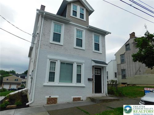 68 W Union Blvd, BETHLEHEM, PA, 18018-3930 | Card Image