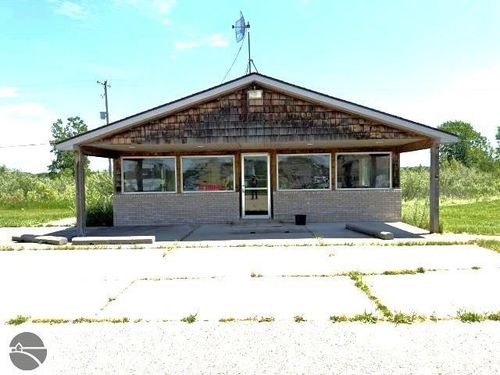 3160 M 65, Hale, MI, 48739-9009 | Card Image