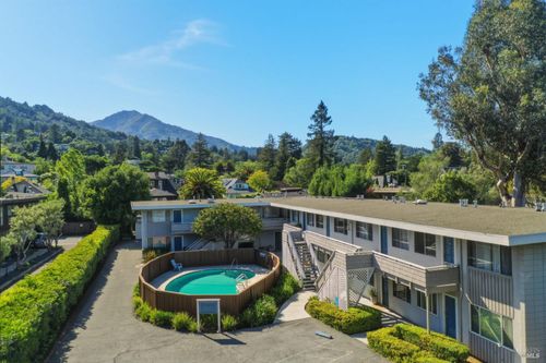 9-61 Pixley Ave, Corte Madera, CA, 94925-1442 | Card Image