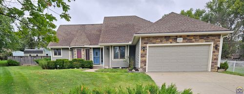 6636 Sw Gisbourne Ct, Topeka, KS, 66614-4455 | Card Image