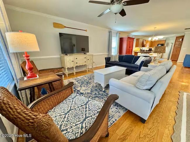111 Ne 39 Th St, House other with 3 bedrooms, 2 bathrooms and 2 parking in Oak Island NC | Image 4