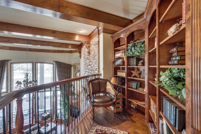 725 Locust Dr, House other with 5 bedrooms, 6 bathrooms and null parking in Oak Leaf TX | Image 24
