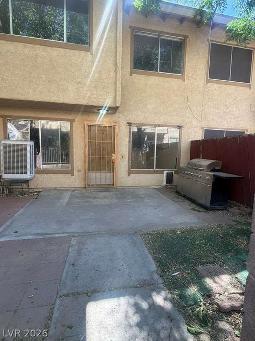 2256 Tall Pine Dr, Las Vegas, NV, 89108-3407 | Card Image