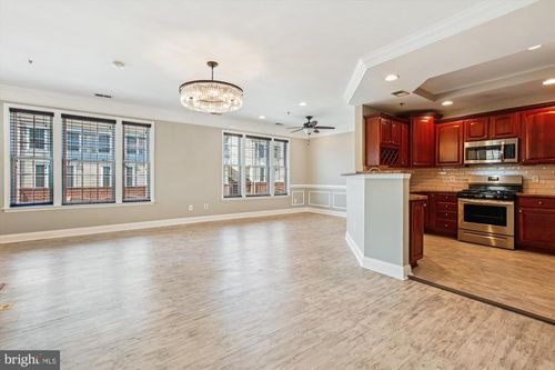 58-7141 Huntley Creek Pl, ALEXANDRIA, VA, 22306-5107 | Card Image