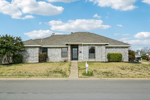 700 Blue Haze Dr, Fort Worth, TX, 76108-4062 | Card Image