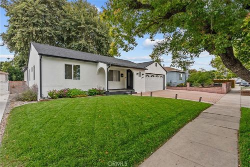 13817 Bromwich St, Arleta, CA, 91331-6120 | Card Image