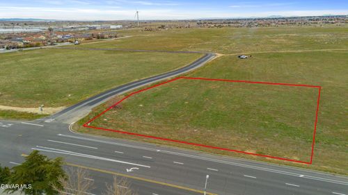 60 Avenue J4, Lancaster, CA, 93536 | Card Image