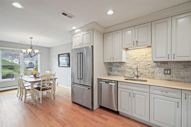 301 Cornwall Meadows Ln, Townhouse with 3 bedrooms, 3 bathrooms and 2 parking in Patterson NY | Image 6