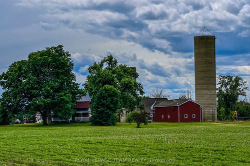 7904 S Bank Street S, Greely - Metcalfe - Osgoode - Vernon and Area, ON, K0A2P0 | Card Image