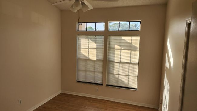 648 Sw Nichols Ter, House other with 3 bedrooms, 2 bathrooms and null parking in Port St. Lucie FL | Image 9