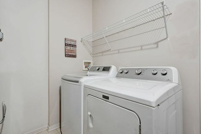 3070 - 3070 Falling Waters Ln, Condo with 2 bedrooms, 2 bathrooms and null parking in Lindenhurst IL | Image 15