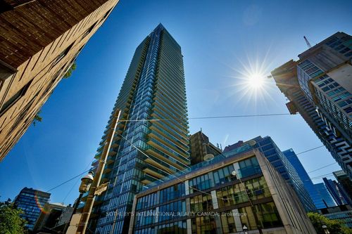 4204-33 Lombard St, Toronto, ON, M5C3H8 | Card Image