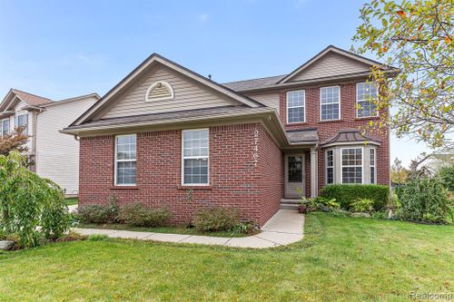 27467 N Mockingbird Drive, Huron Twp, MI, 48134 | Card Image