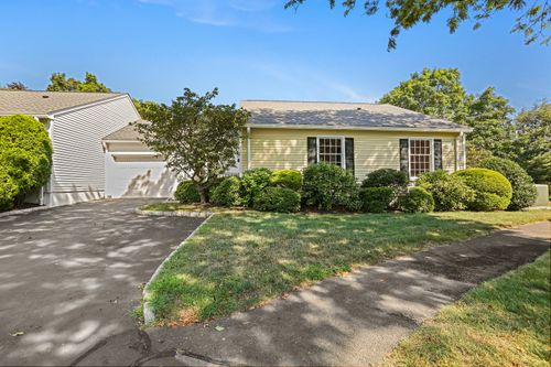 15-15 Bank St, New Canaan, CT, 06840-6202 | Card Image