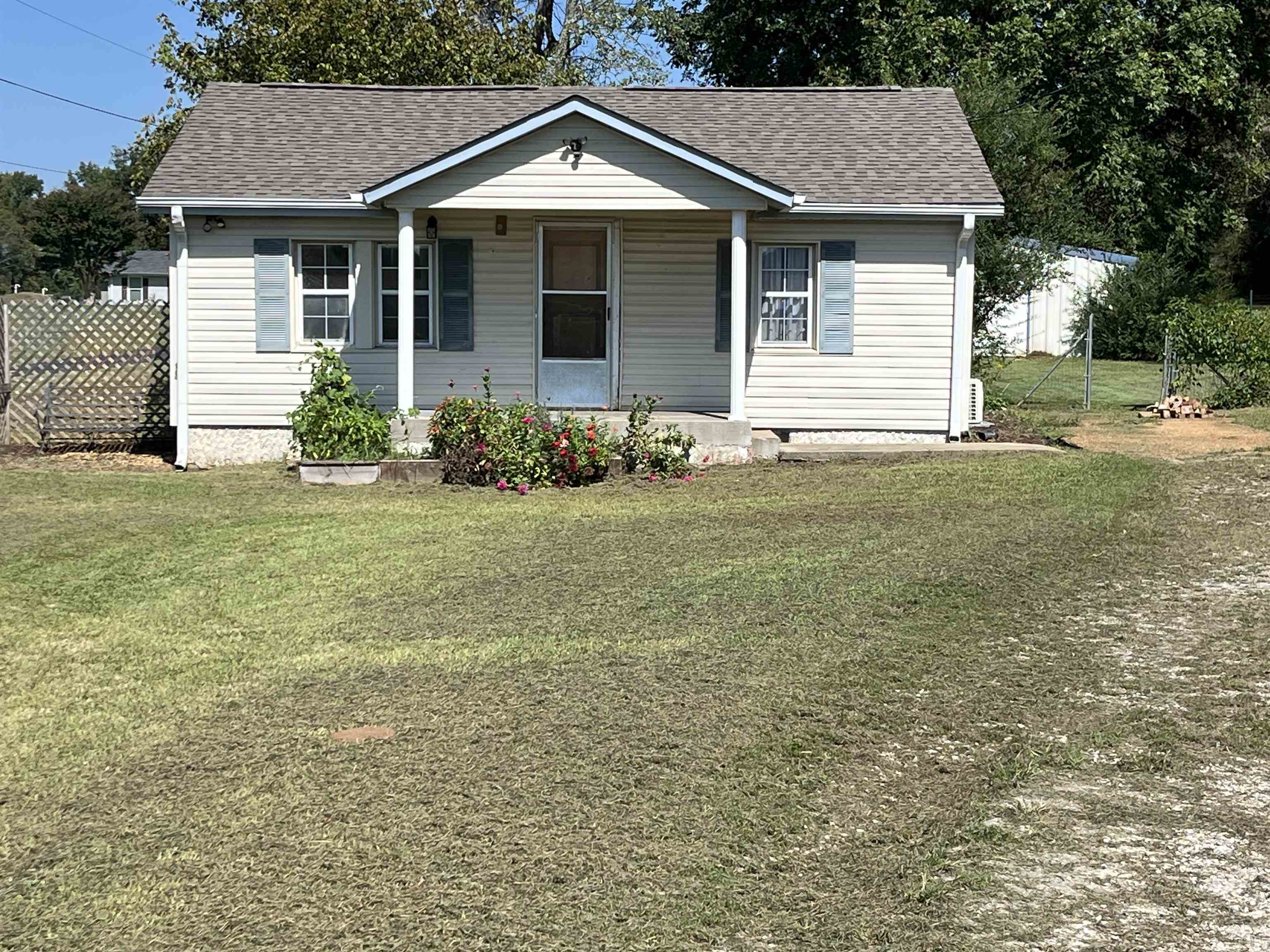 2nd St, Leighton, AL 35646