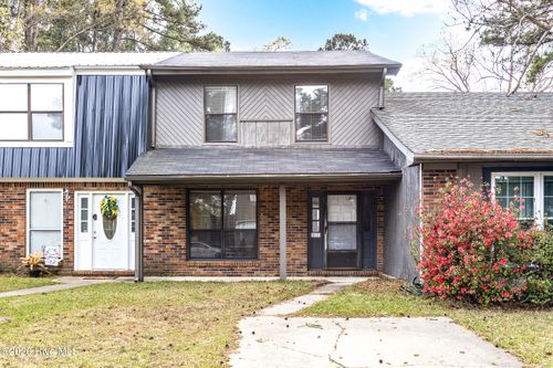 211 Bracken Pl, Jacksonville, NC, 28540-5745 | Card Image