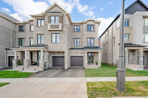1375 Shevchenko Blvd, Oakville, ON, L6M5P3 | Card Image