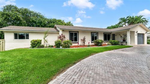 431 S Old Hiatus, Plantation, FL, 33325 | Card Image