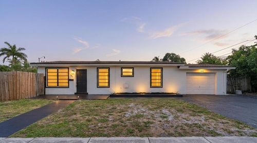 100 Ne 26th Court, Pompano Beach, FL, 33064 | Card Image