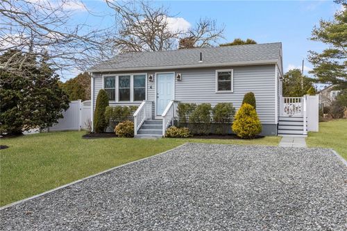 4 Juniper Rd, South Kingstown, RI, 02879-5503 | Card Image