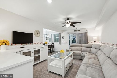 apt-e5-411 Stiles Ave, MAPLE SHADE, NJ, 08052-1175 | Card Image