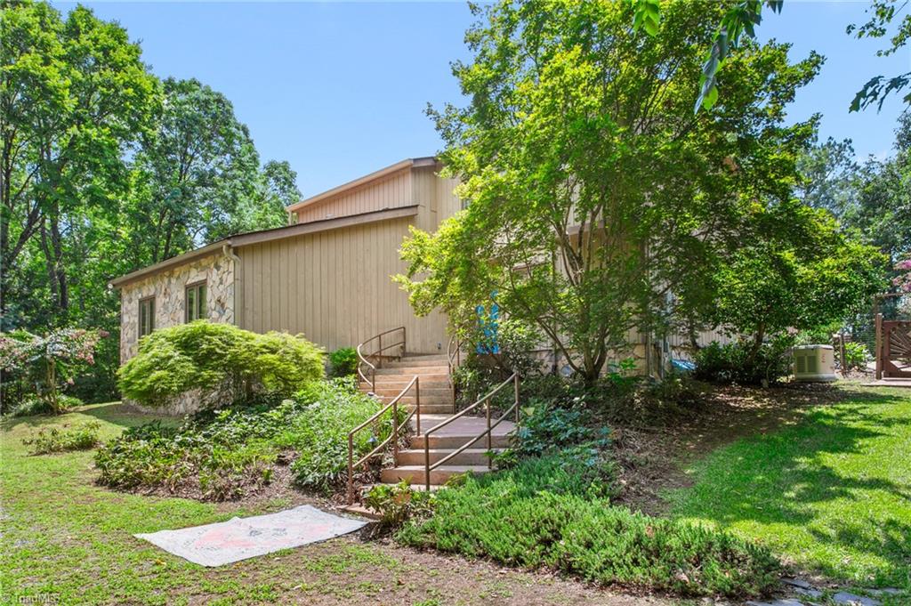Residential in Summerfield 4