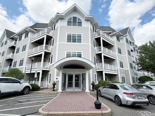 unit-2406-614 Pond St, Braintree, MA, 02184-6864 | Card Image