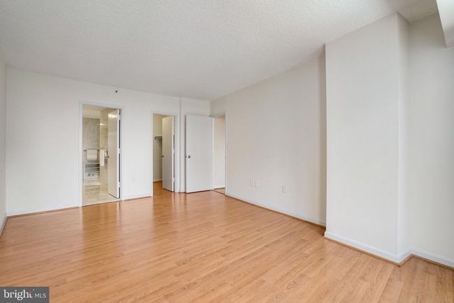 APT-1210S - 1300 Crystal Dr, Condo with 2 bedrooms, 2 bathrooms and null parking in ARLINGTON VA | Image 10
