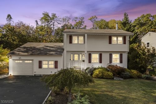 14 Mayling Ct, Edison, NJ, 08837-2325 | Card Image