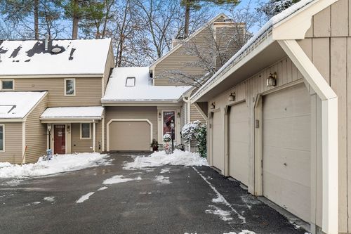 113-113 Brickett Hill Cir, Haverhill, MA, 01830-1581 | Card Image