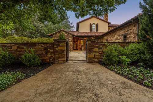 2215 King Fisher Dr, Westlake, TX, 76262-4816 | Card Image