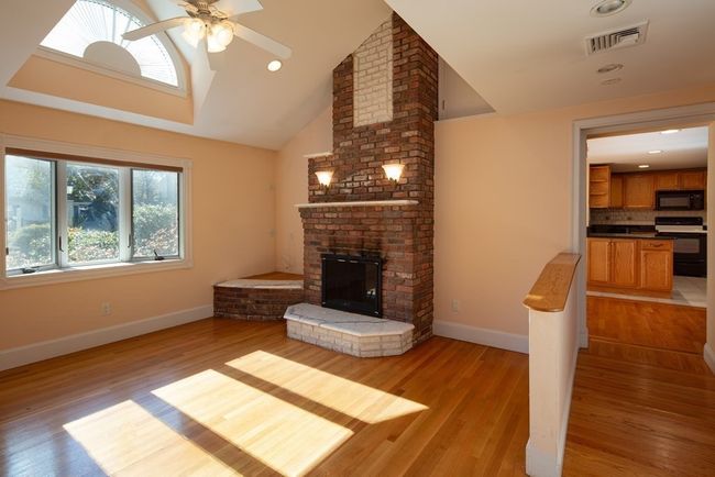 51 Wethersfield Rd, House other with 4 bedrooms, 3 bathrooms and 4 parking in Natick MA | Image 5
