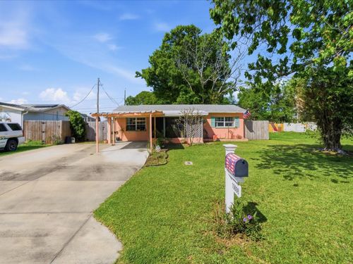 10698 106th St, LARGO, FL, 33773-3909 | Card Image
