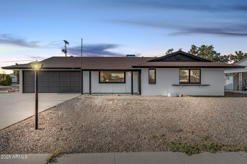 10076 W Peoria Ave, Sun City, AZ, 85351-4245 | Card Image