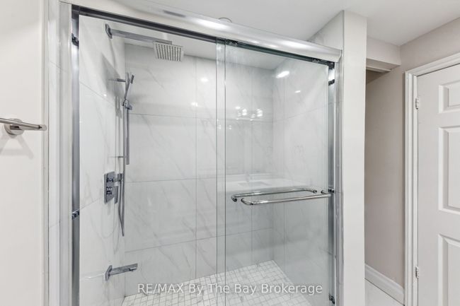 174 32nd St S, House other with 4 bedrooms, 4 bathrooms and 8 parking in Wasaga Beach ON | Image 34