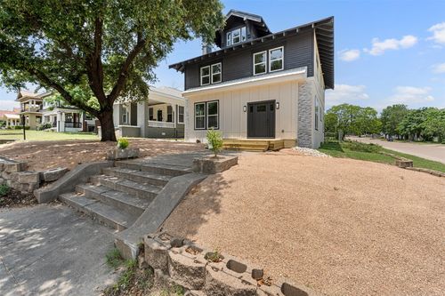 2201 Morrow Ave, Waco, TX, 76707-2869 | Card Image