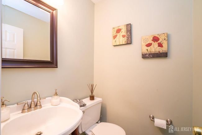 5 Wetherhill Way, House other with 4 bedrooms, 3 bathrooms and null parking in Dayton NJ | Image 42