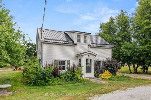 179 Church St, Smiths Falls, ON, K7A0K2 | Card Image
