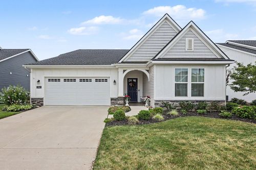 2942 Isle Water Dr, Belmont, MI, 49306-9062 | Card Image
