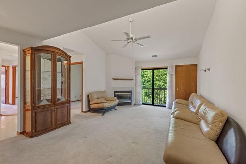 f-116 E Freistadt Road, Thiensville, WI, 53092 | Card Image