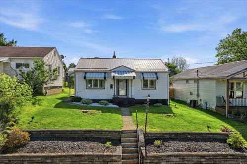444 Bechman St, Springdale, PA, 15144-1171 | Card Image
