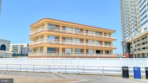 apt-214-108 S Montpelier Ave, Atlantic City, NJ, 08401-6248 | Card Image